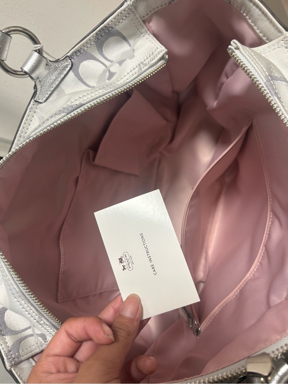 Authentic coach gallery optic signature tote with metallic leather trim - Picture 6 of 9
